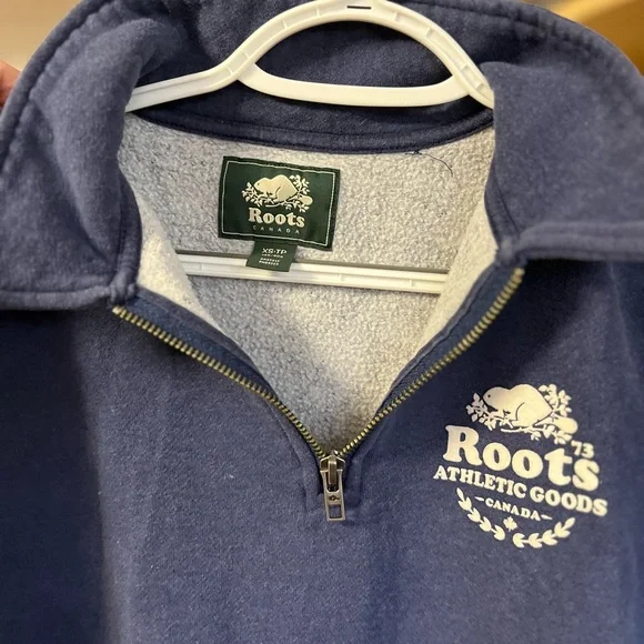 Indigo Roots Quarter-zip - Picture 2 of 2